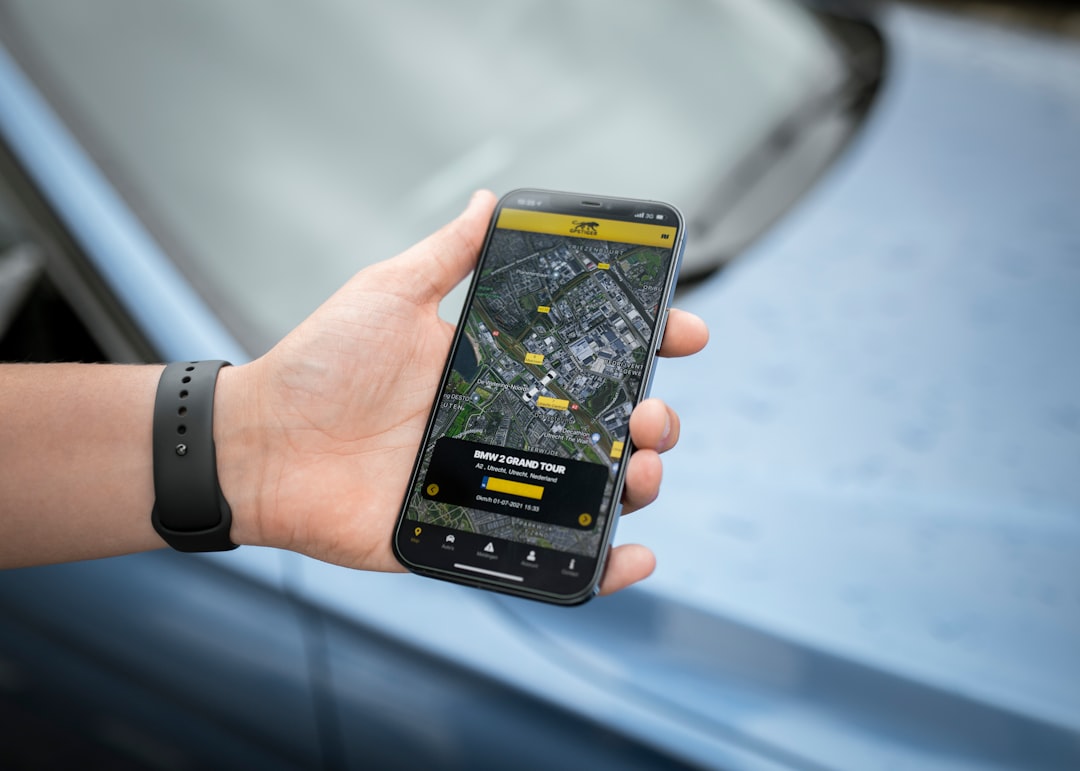 Localización GPS de vehículo desde móvil