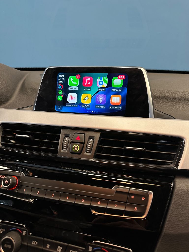 Interfaz CarPlay y Android Auto instalada en BMW con sistema EVO